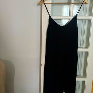 Women’s black dresss
